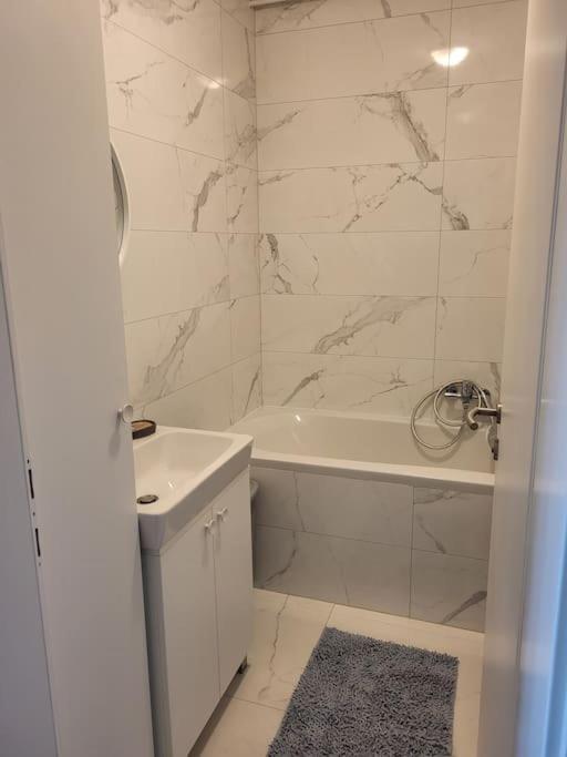 Apartmán Novoureden Stan Velika Gorica Exteriér fotografie